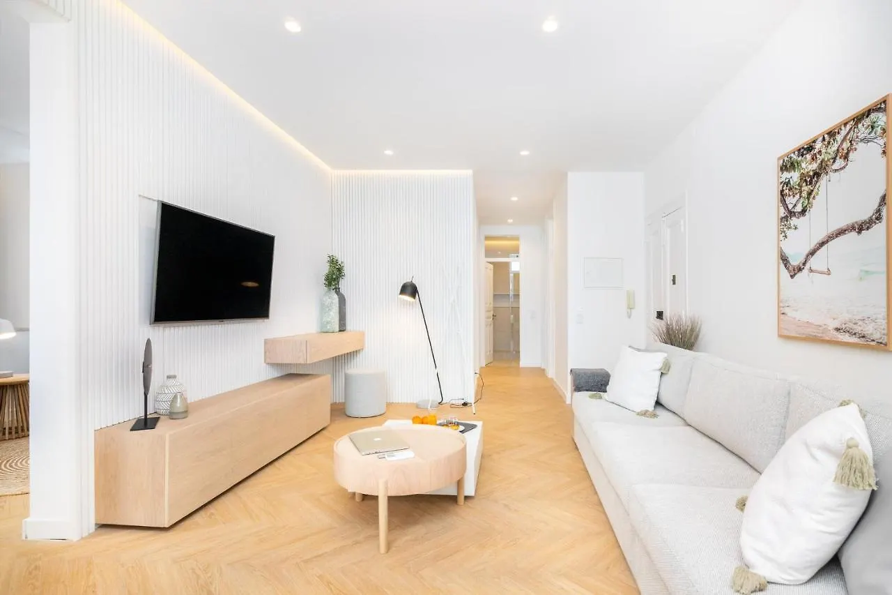 Whome | Luxury Duplex Prime Location Great For Families Lisbon 0*,  Portugal