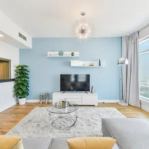 https://lofts-downtown-luxury-5-min-walk-to-dubai-fountain.dubaihotelsoffers.com